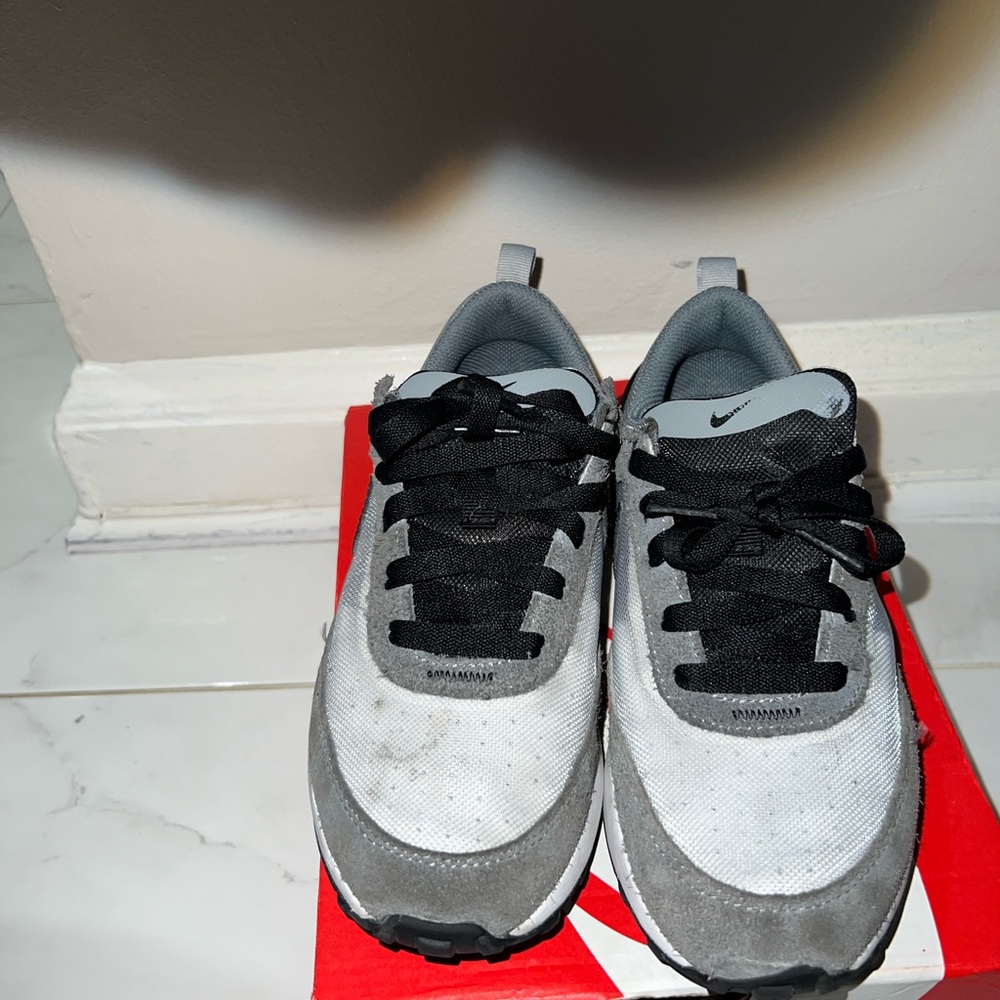 Nike Waffle One Boys Size 2.5